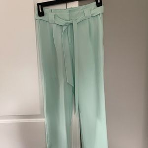 Express dress pants belted size 4 mint color
